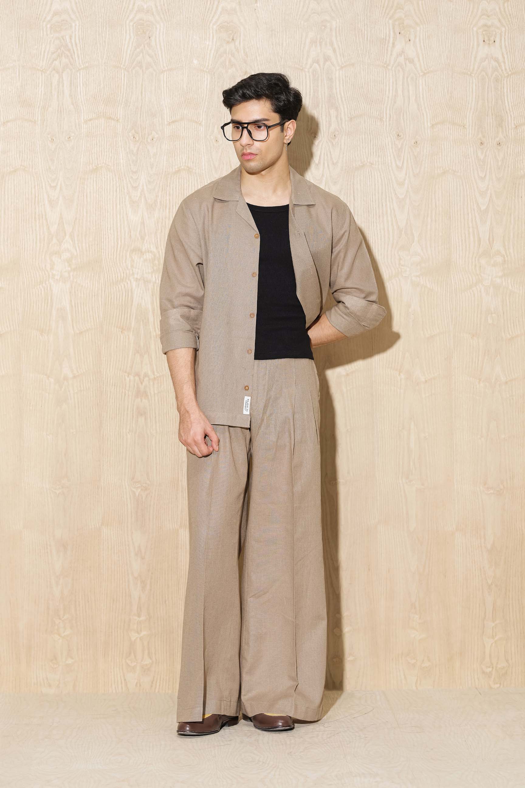 Warm Beige “Old Money” Cuban Collar Shirt with Bell-Bottom Trousers