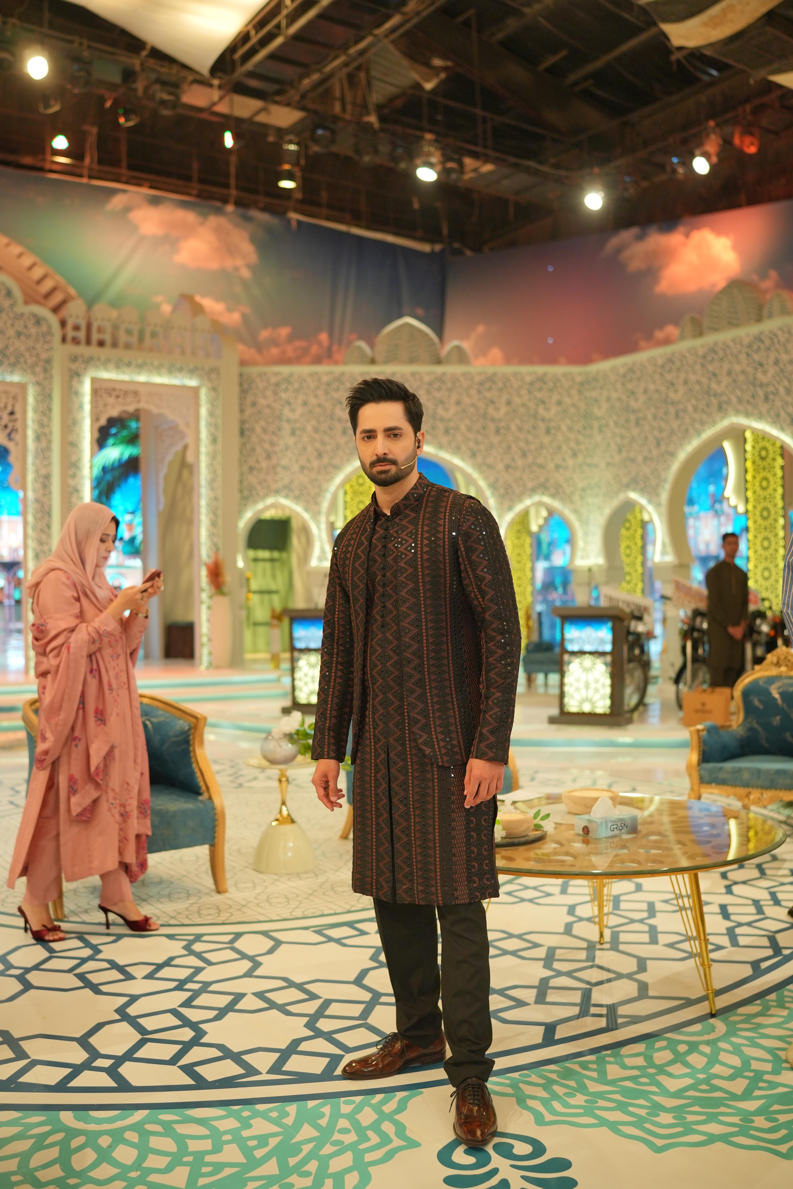 ED25 - Black/Brown Embroidered Kurta Pajama