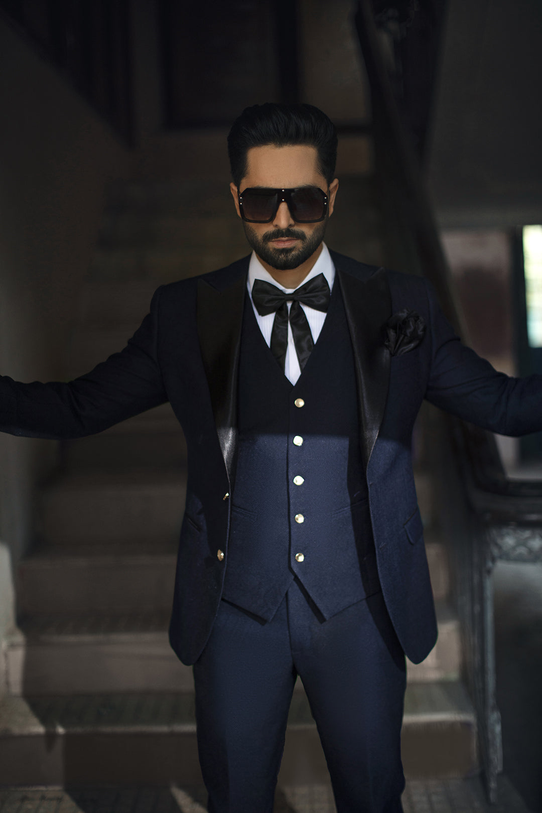Imposed Design Tuxedo Suit