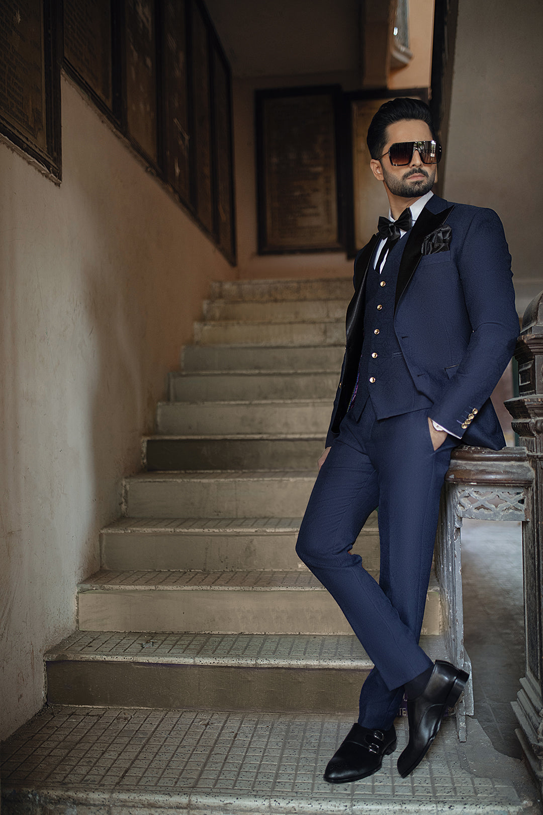 Imposed Design Tuxedo Suit