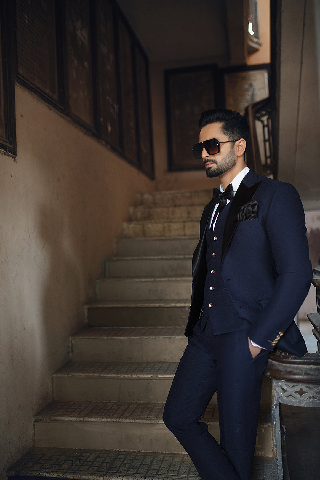 Imposed Design Tuxedo Suit