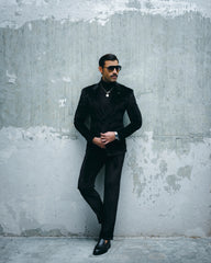 SOIGNÈ | Black Gradation Pleats Double Breasted Suit