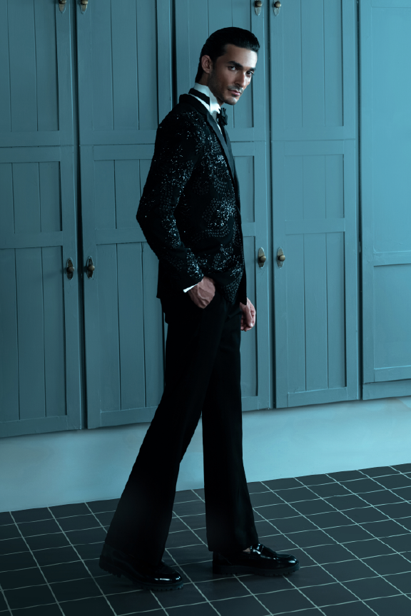 Black Tuxedo Suit - 03