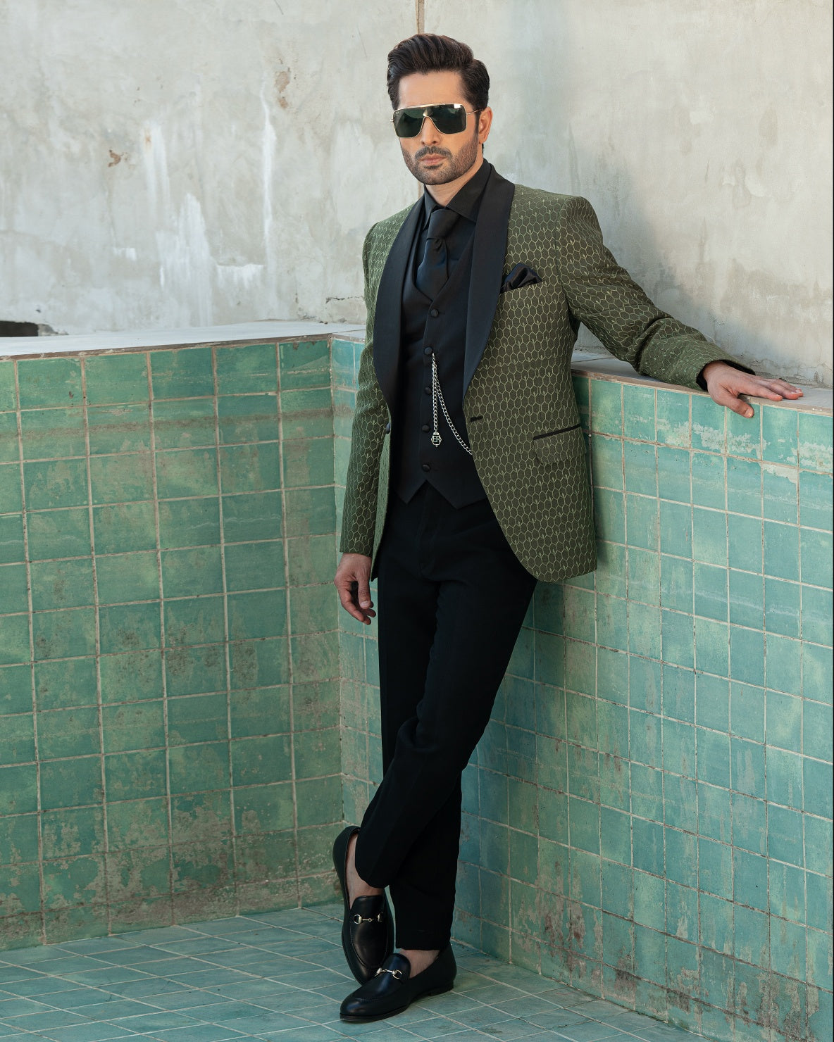 Embroidery Embellished Tuxedo Suit