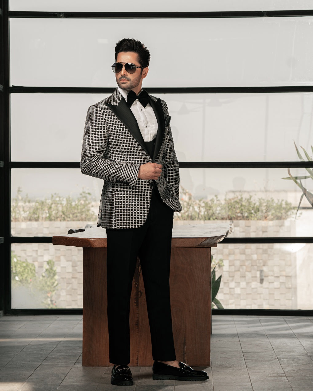 Embroidery Embellished Tuxedo Suit