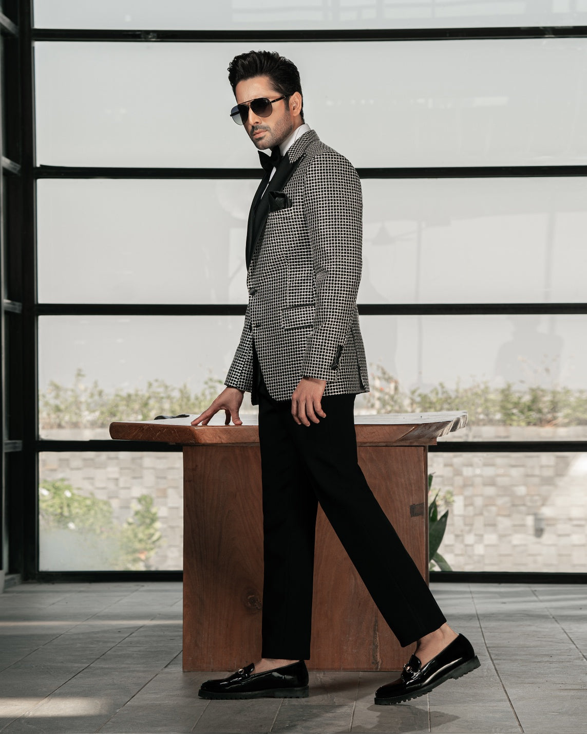 Embroidery Embellished Tuxedo Suit