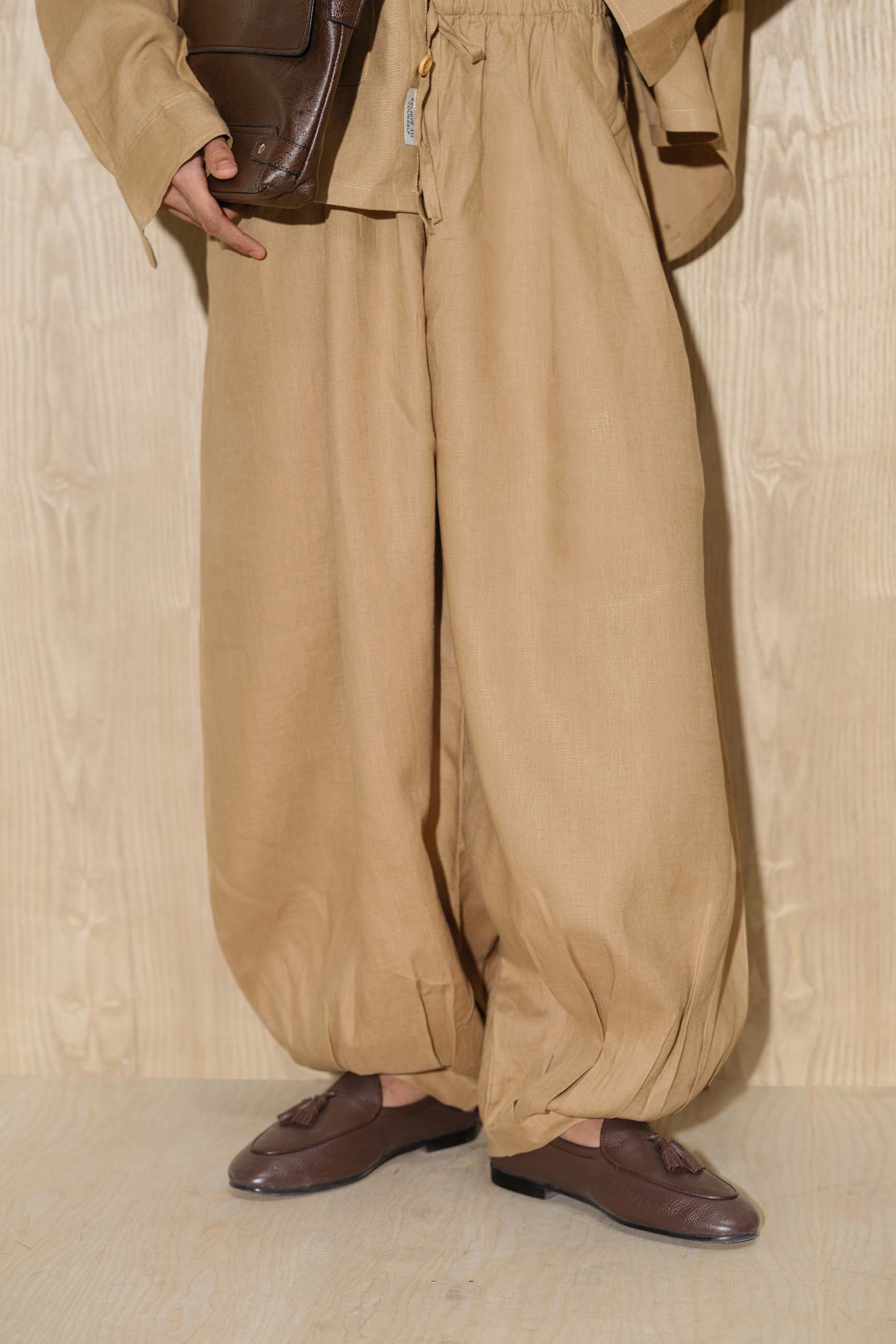 Super Oversized Boutique Beige Shirt with Pleated Balloon Trousers