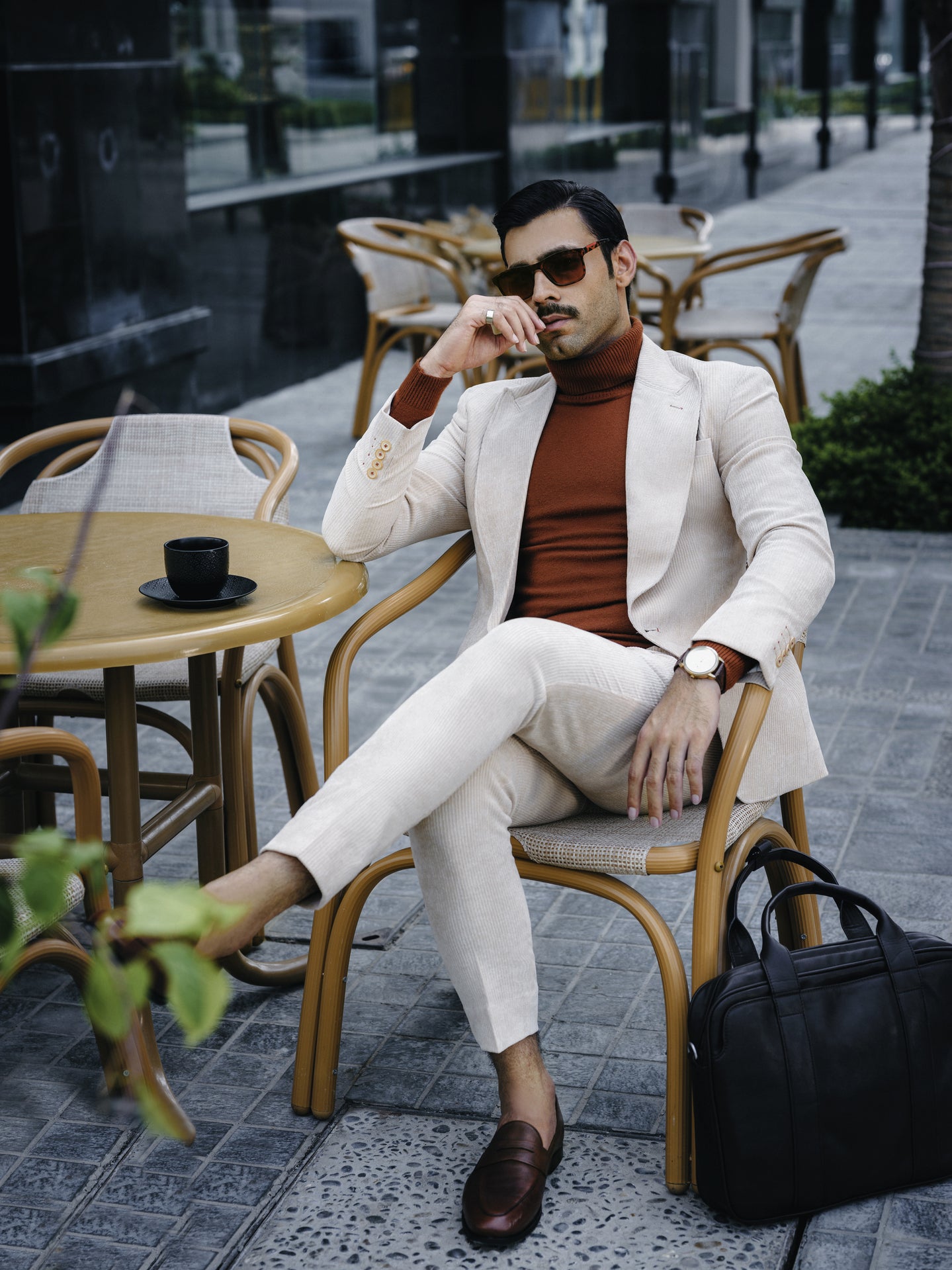 SOIGNÈ | Porcelain Ivory Gradation Pleats suit