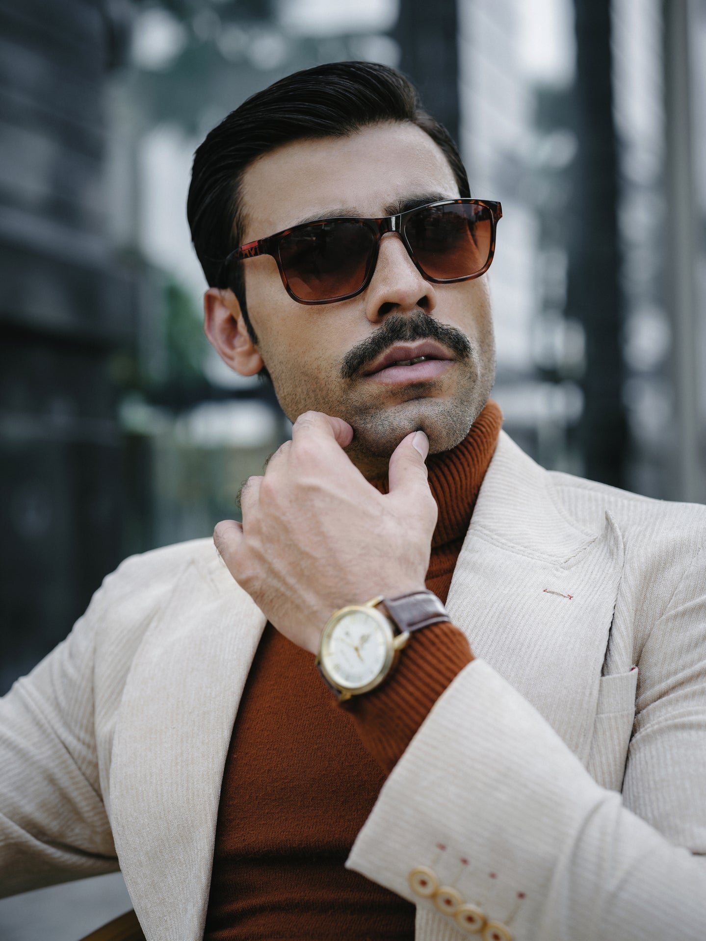 SOIGNÈ | Porcelain Ivory Gradation Pleats suit