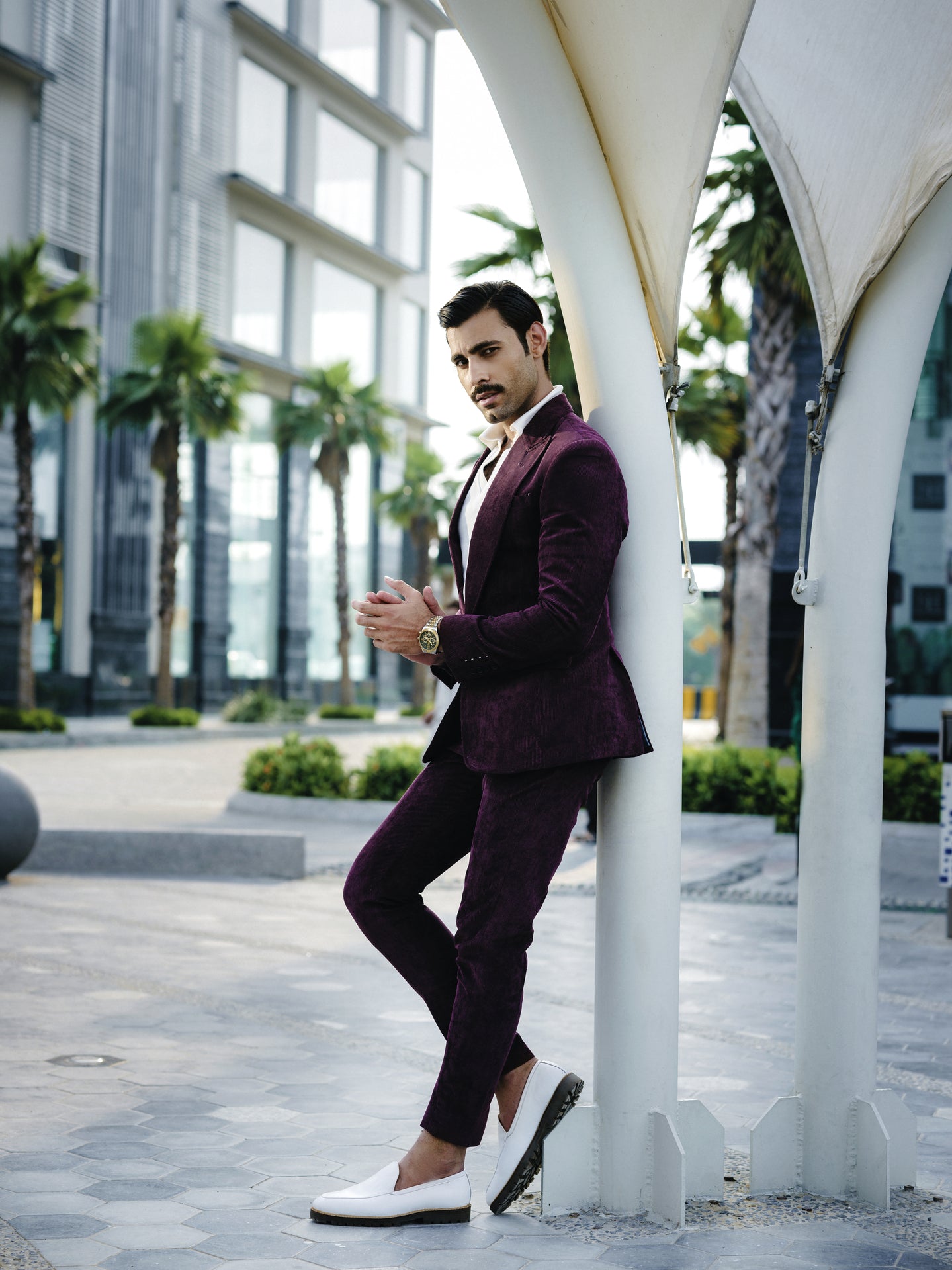 SOIGNÈ | Dark Liquorice Gradation Pleats Double Button suit