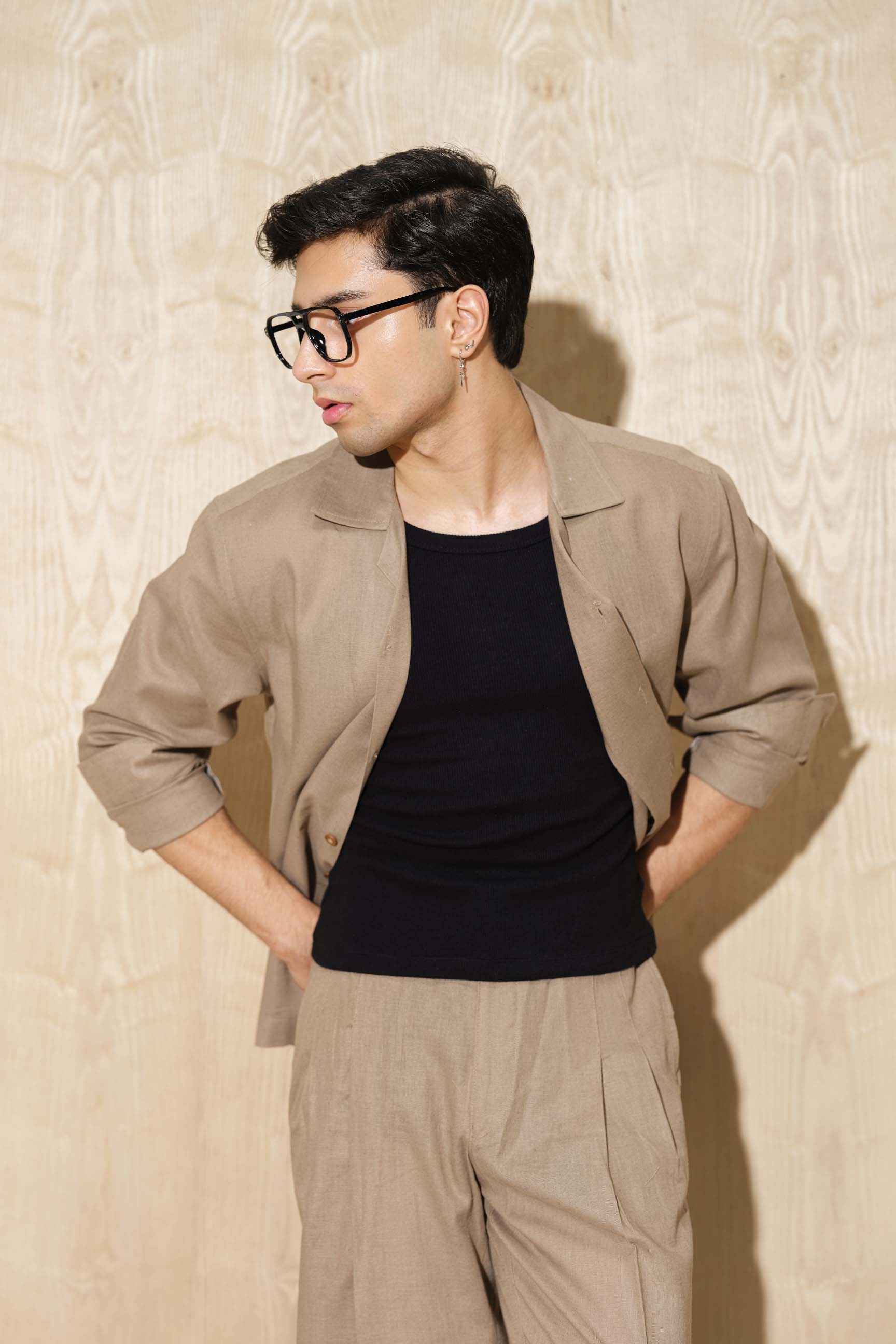 Warm Beige “Old Money” Cuban Collar Shirt with Bell-Bottom Trousers