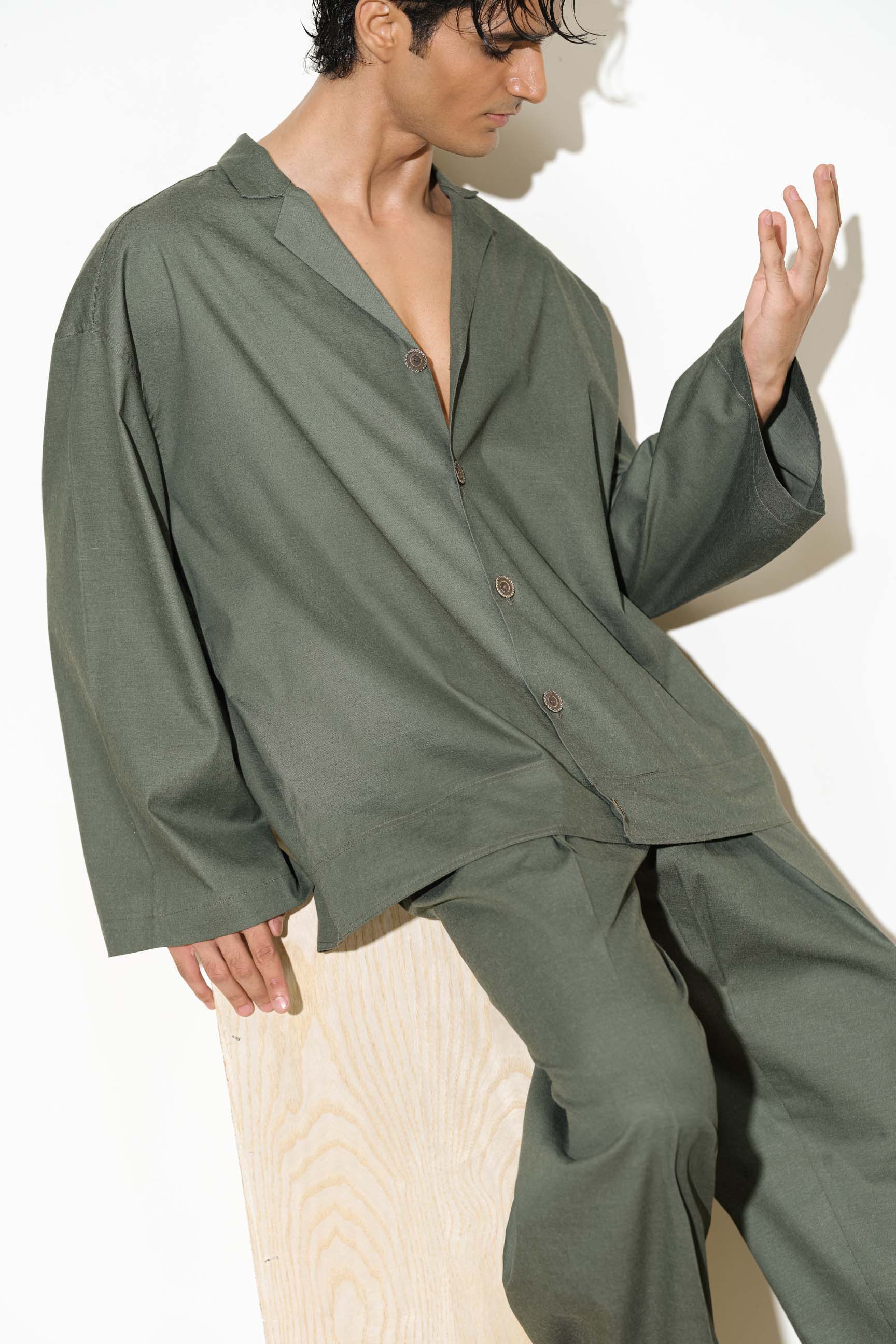 Super Oversized Emerald Green Shirt with Unbalanced Pleated Balloon Trousers