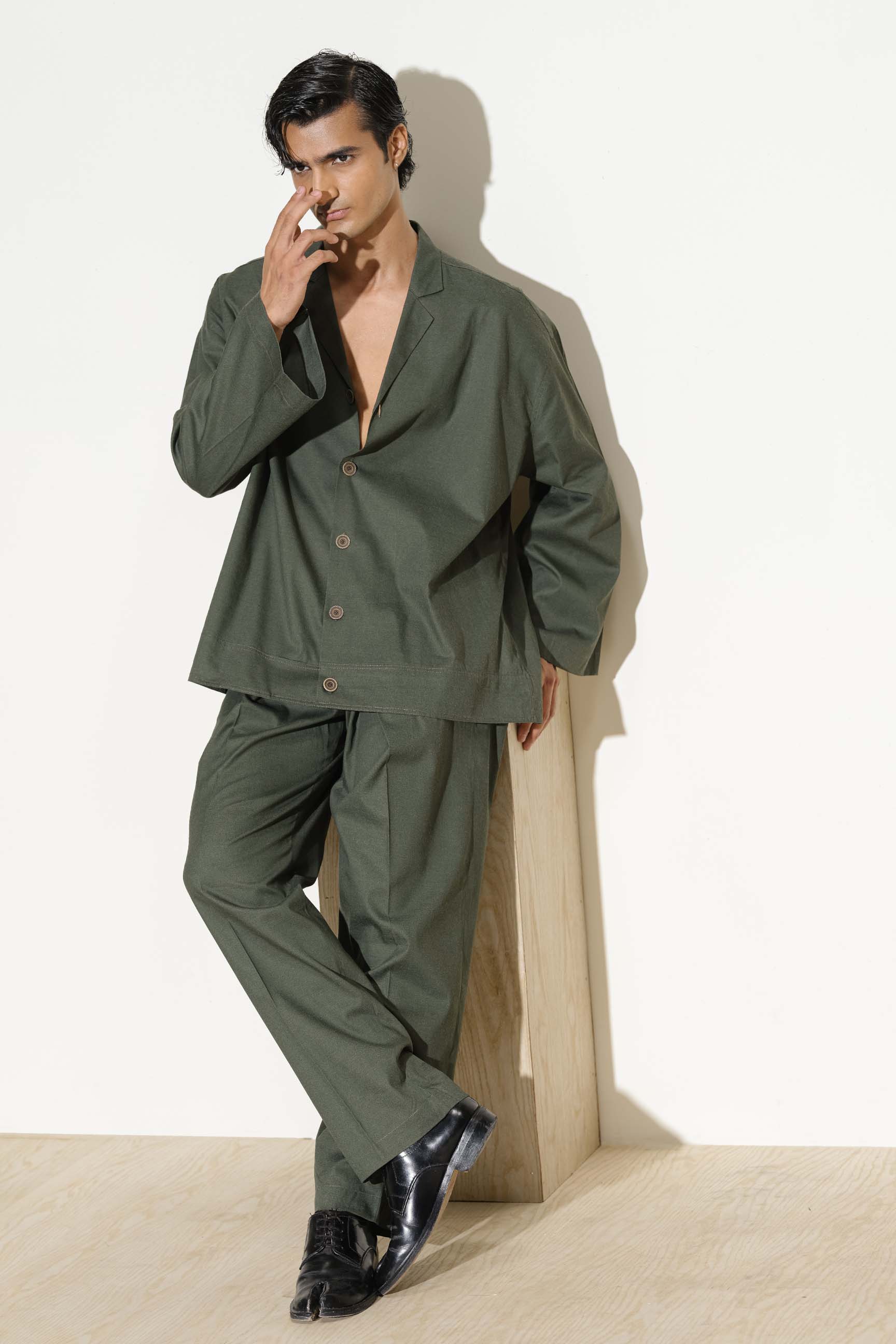 Super Oversized Emerald Green Shirt with Unbalanced Pleated Balloon Trousers