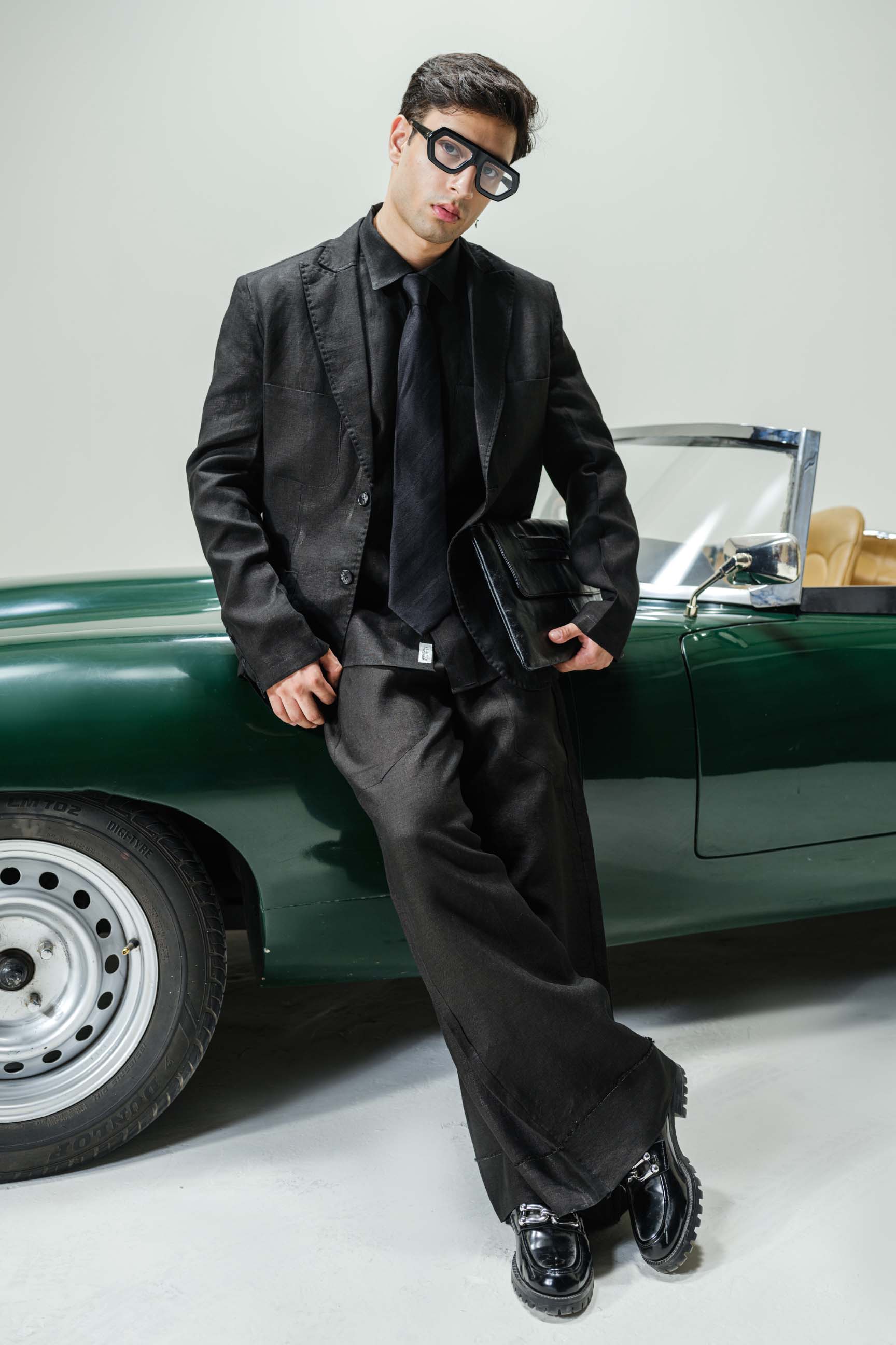 Dark Black “Old Money” Aesthetic Oversized Blazer Set (Blazer + Shirt + High-Waist Bell-Bottom Trousers)