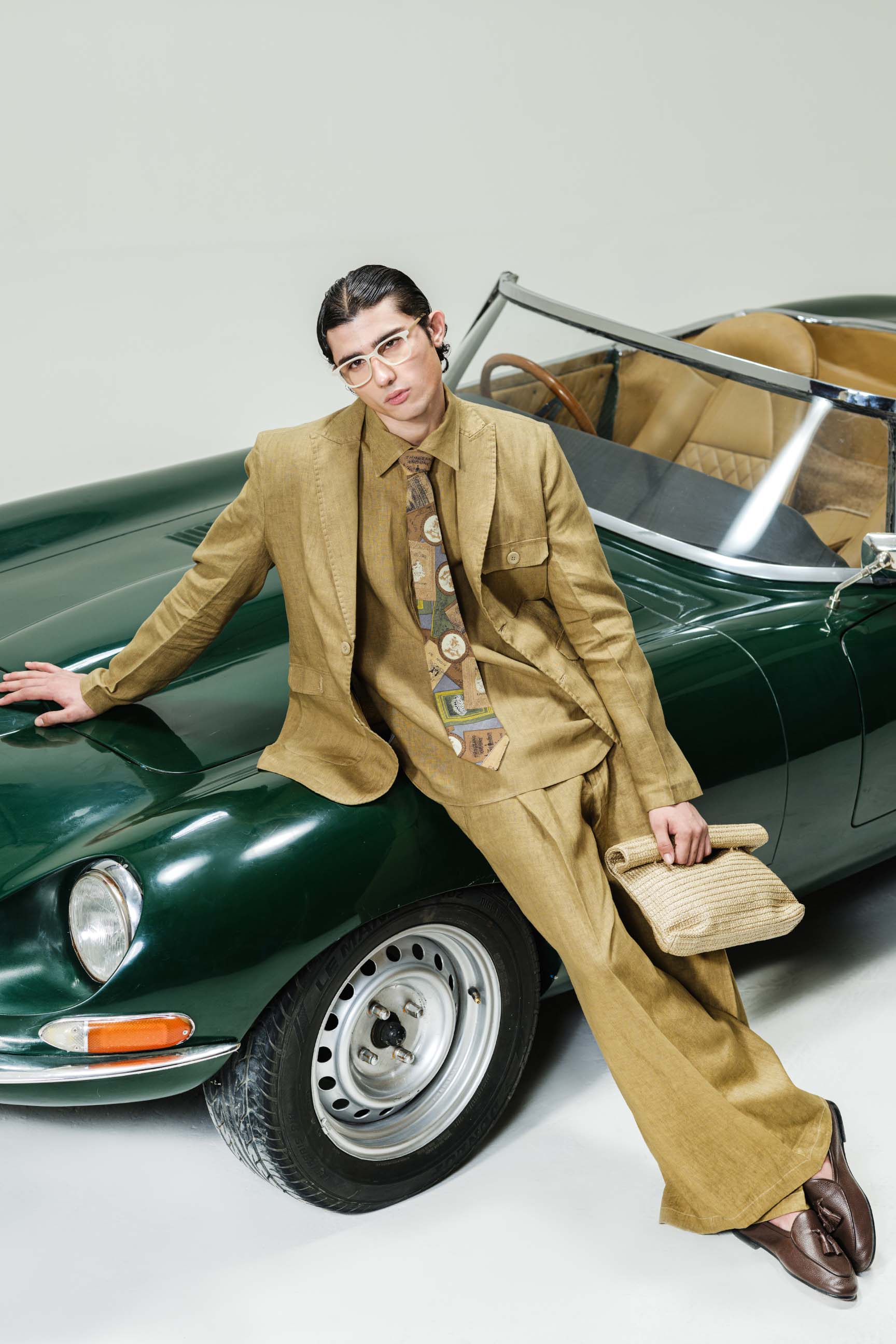 Olive Green “Old Money” Aesthetic Oversized Blazer Set (Blazer + Shirt + High-Waist Bellbottom Trousers)