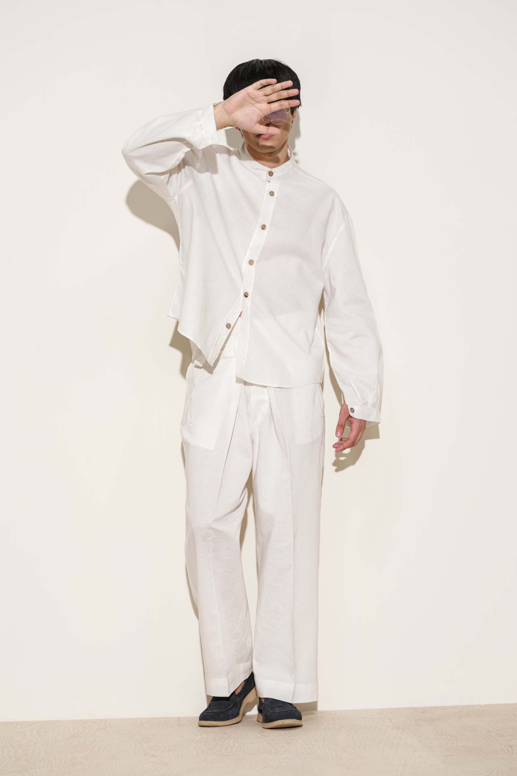 Milky White “Old Money” Chinese Collar Shirt with Bell-Bottom Trousers