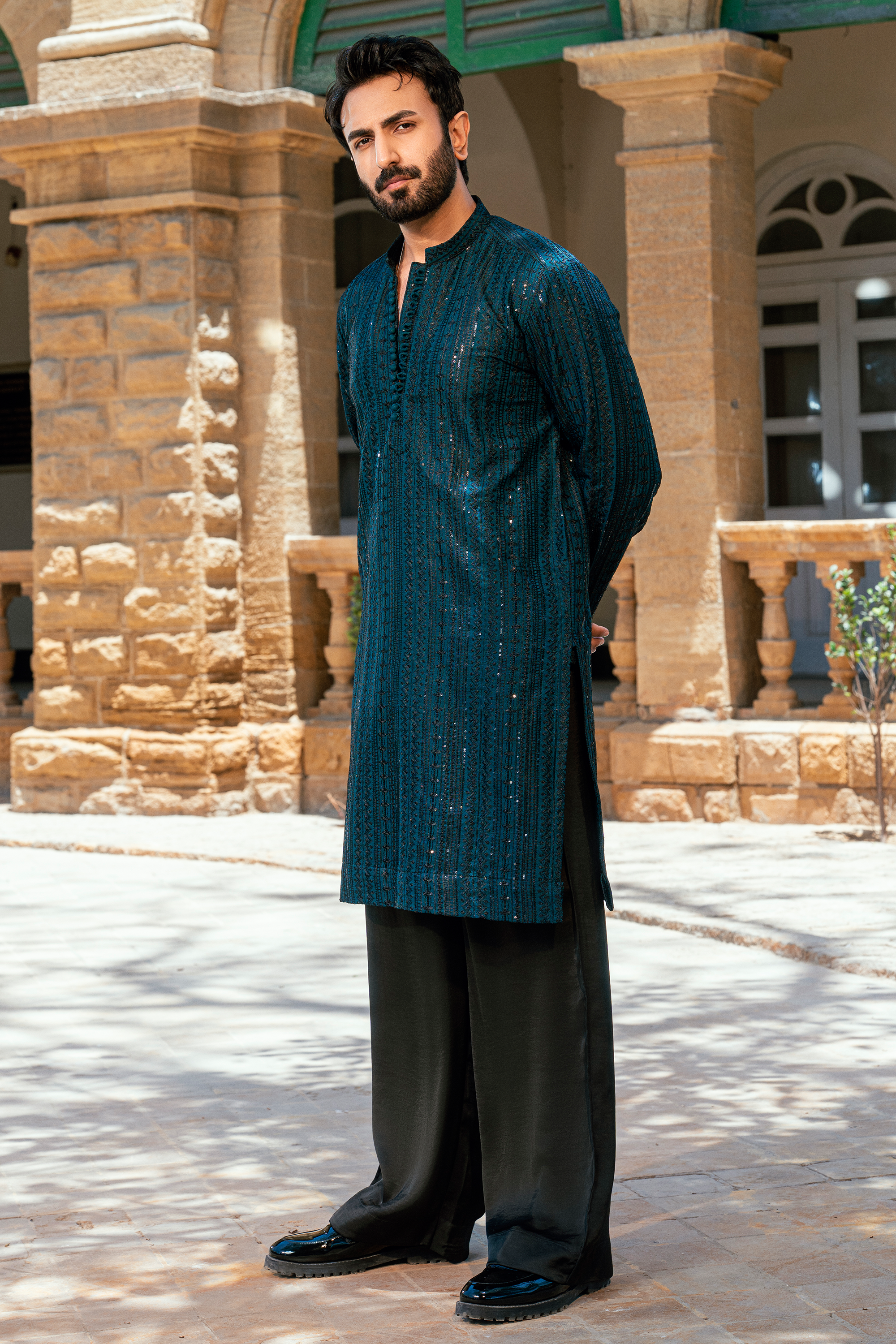 Emerald Green Embroidered Kurta & Pajama Set