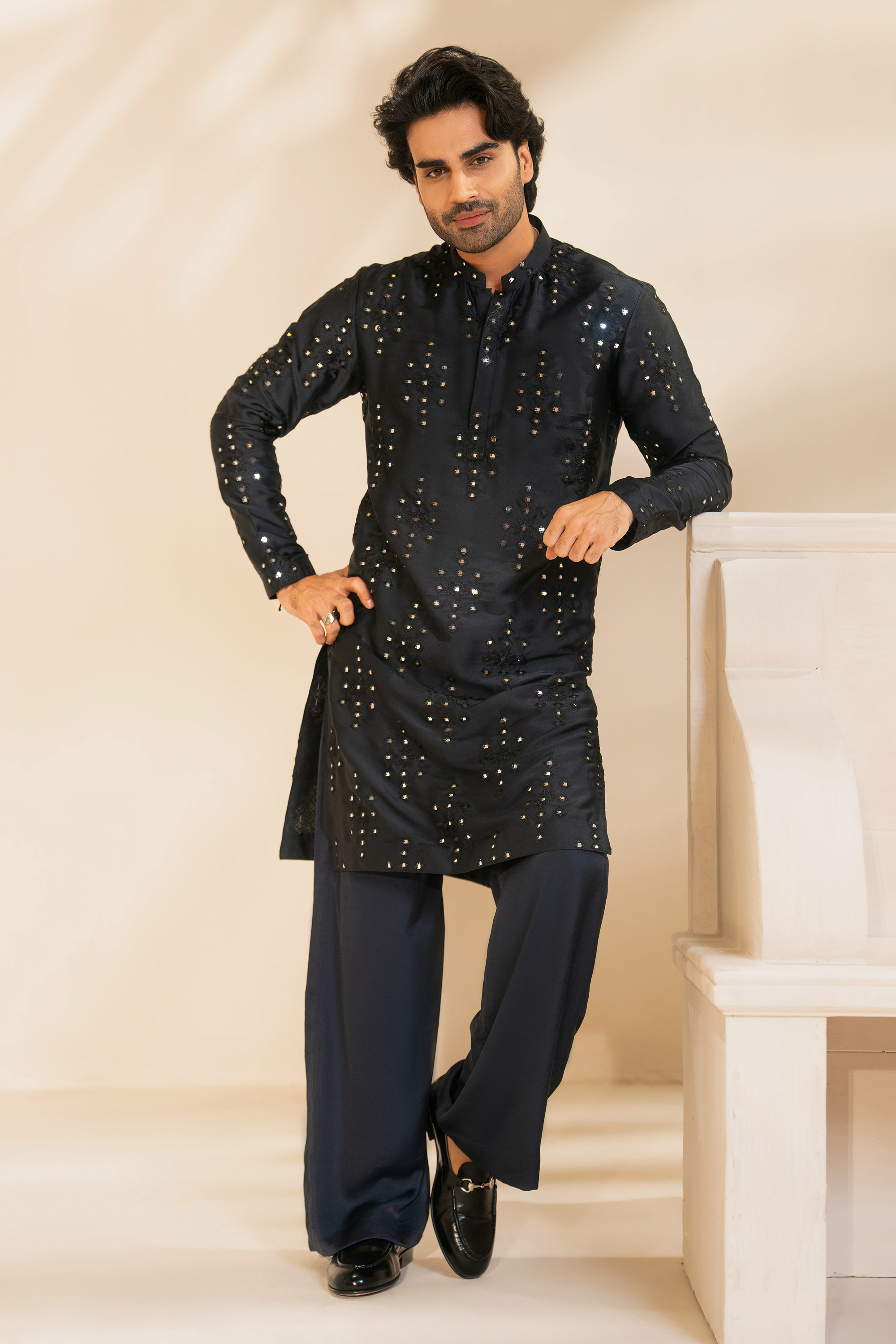 Black Kurta & Pajama Set