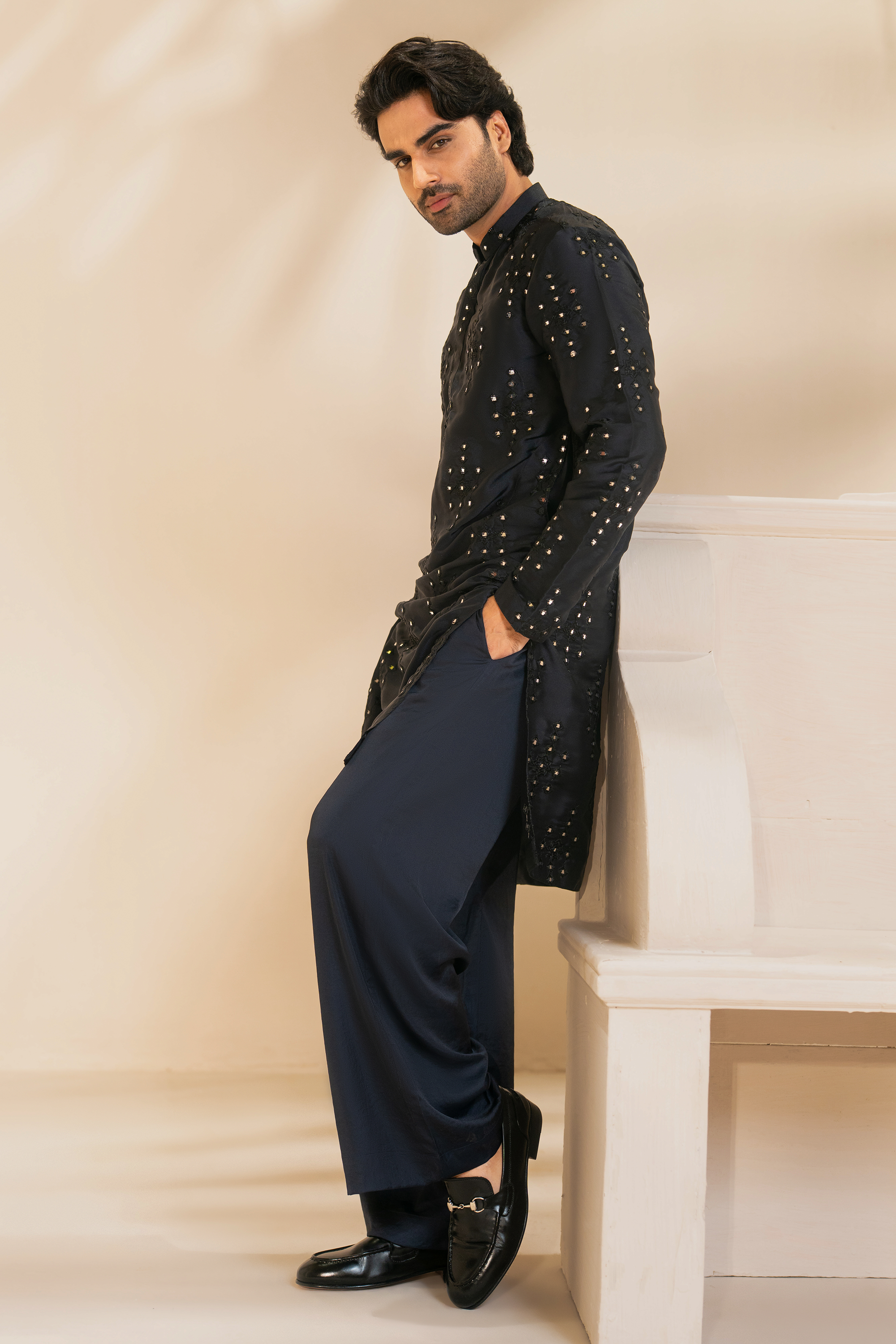 Black Kurta & Pajama Set
