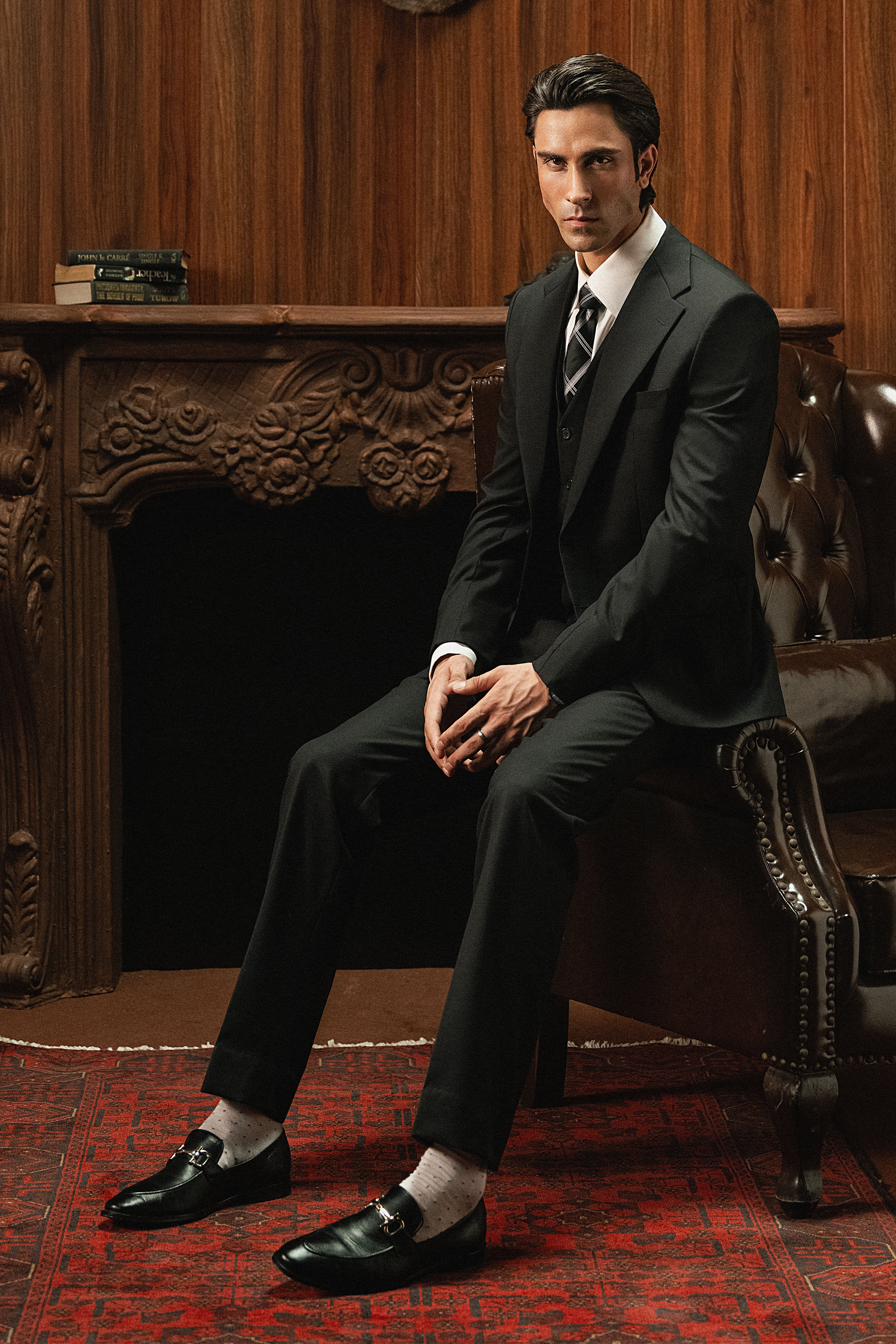 Classic Dark Olive Green Two-Button Three-Piece Suit