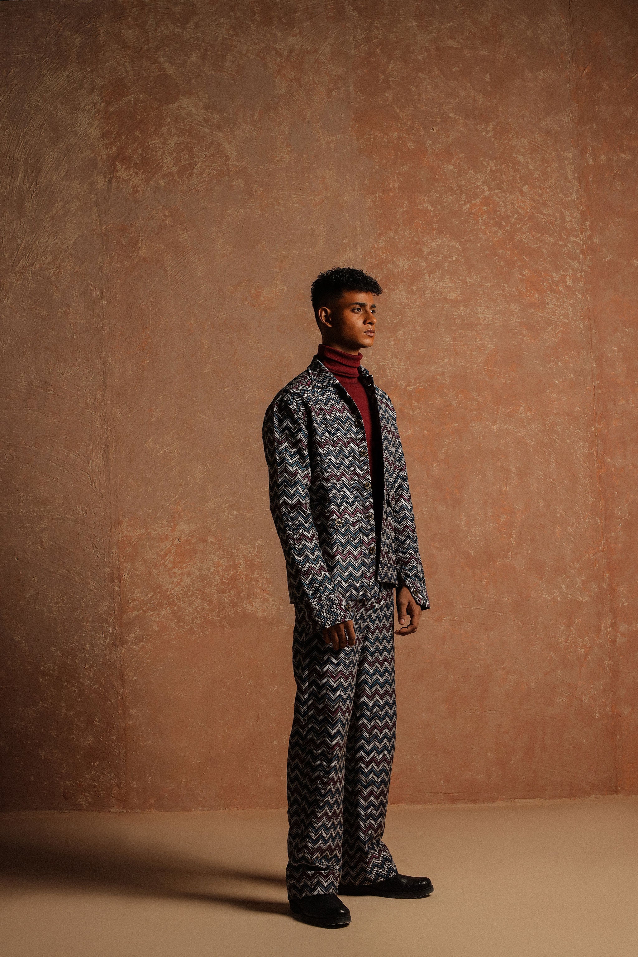 Multicolor jacquard fabric embroided Long Sleeves jacket with Straight cut trouser