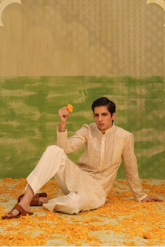 Mayassar - Cosmic Latte