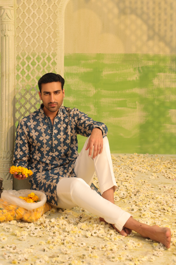 Mayassar - Medium Electric kurta Pajama