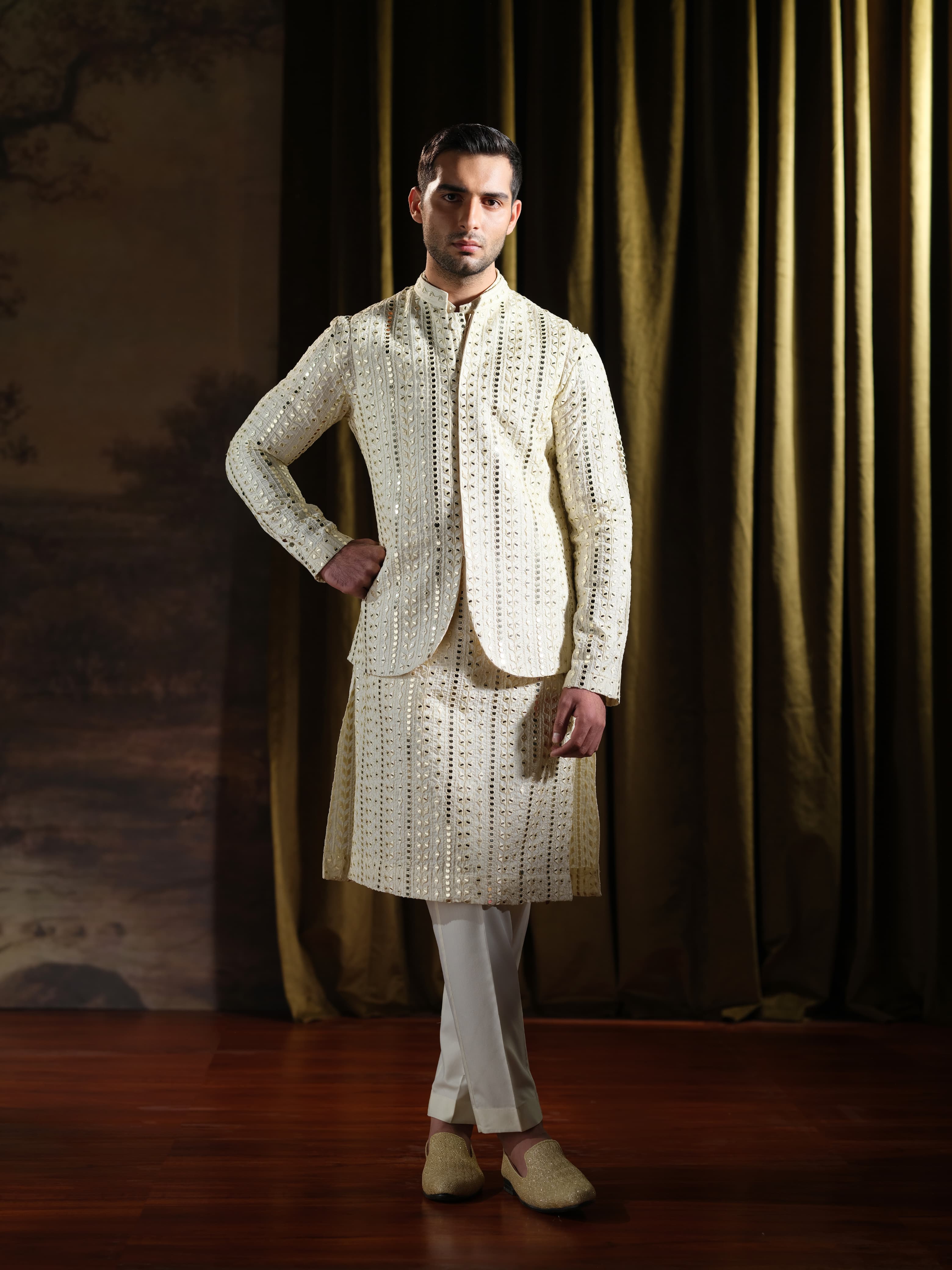 Musarrat - Ivory White Embroidered Kurta Pajama