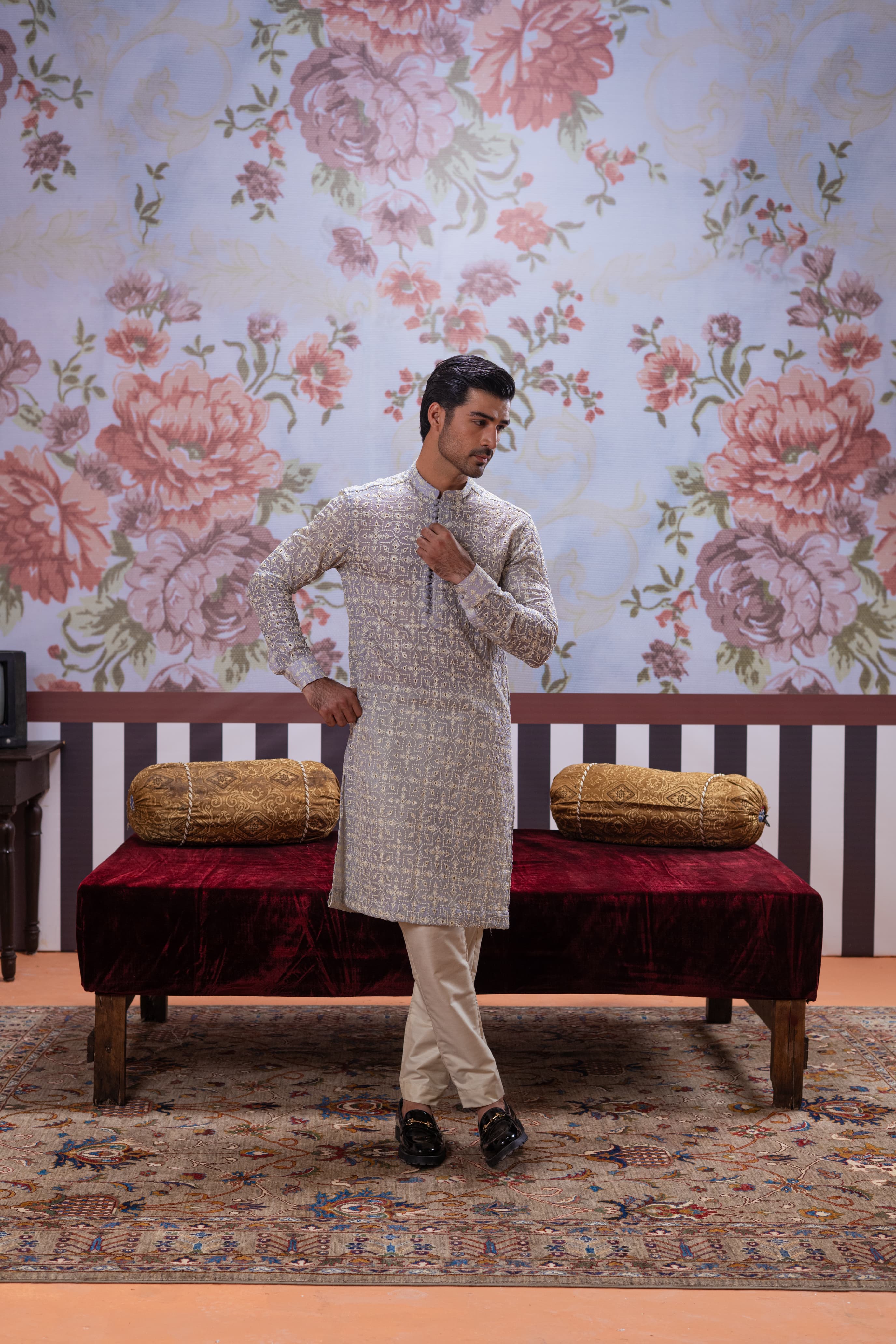 Muqabil - Ash Gray Embroidered Kurta Pajama