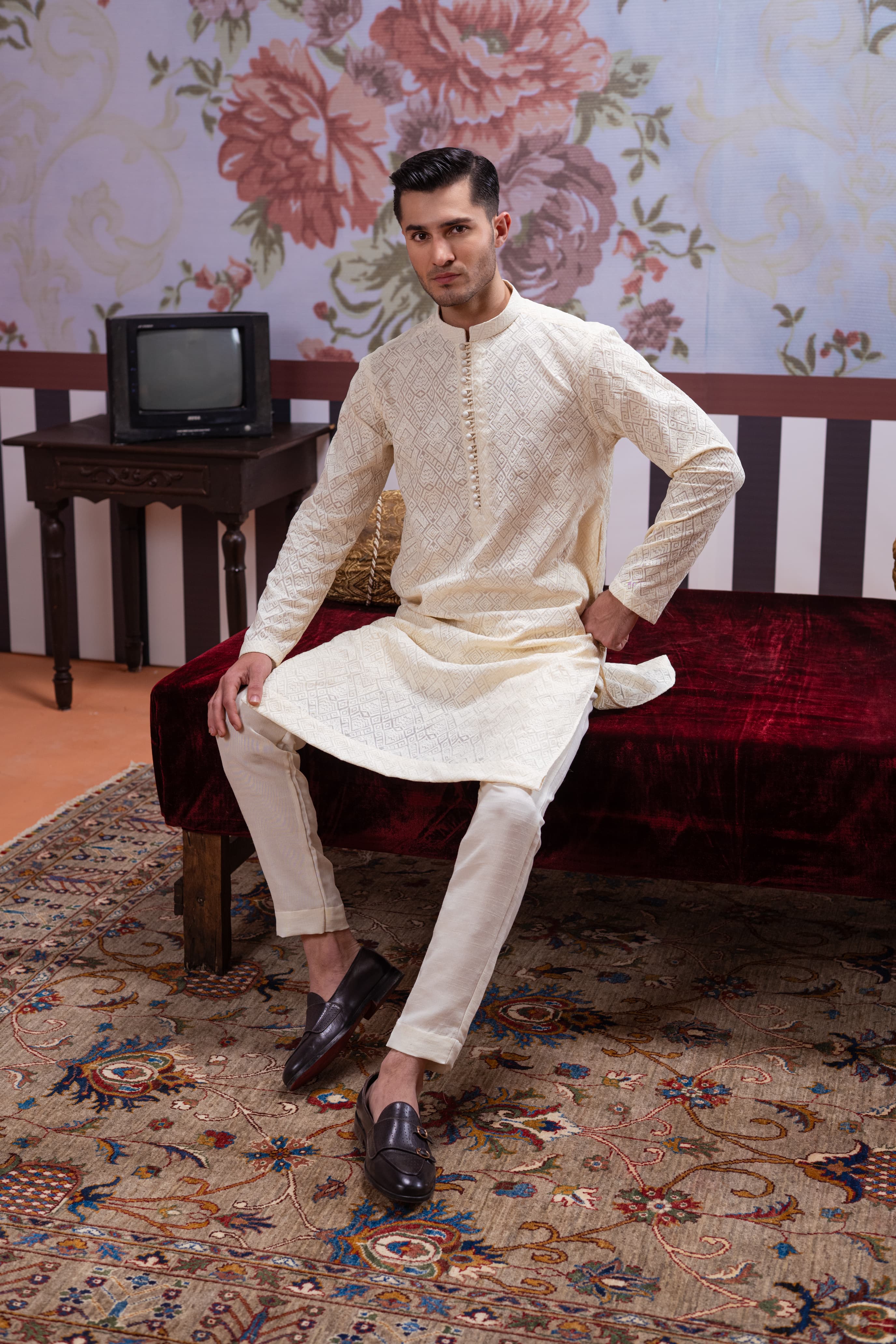 Muqabil - Ivory Embroidered Kurta Pajama