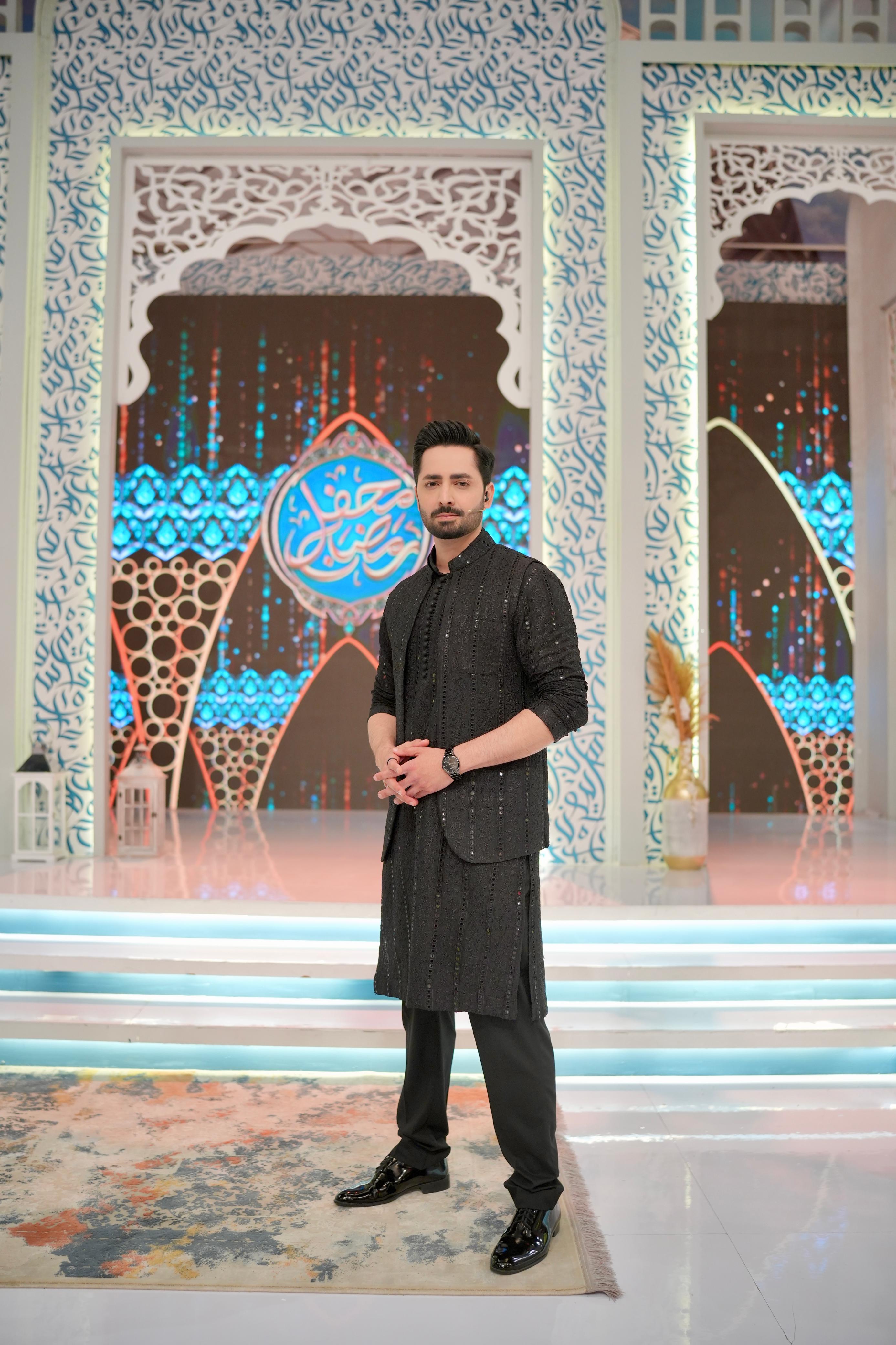 ED25 - Black Embroidered Kurta Pajama