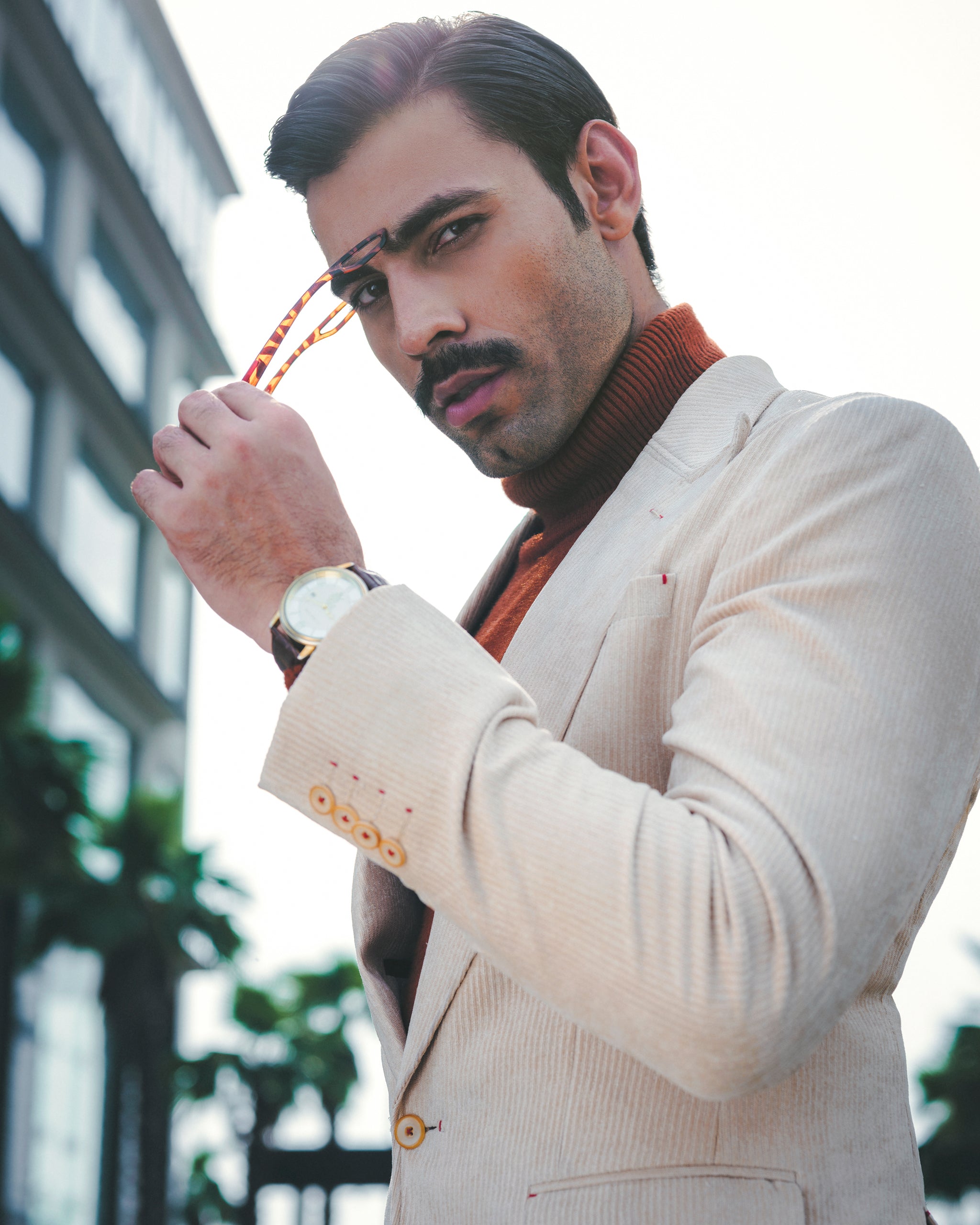 SOIGNÈ | Porcelain Ivory Gradation Pleats suit