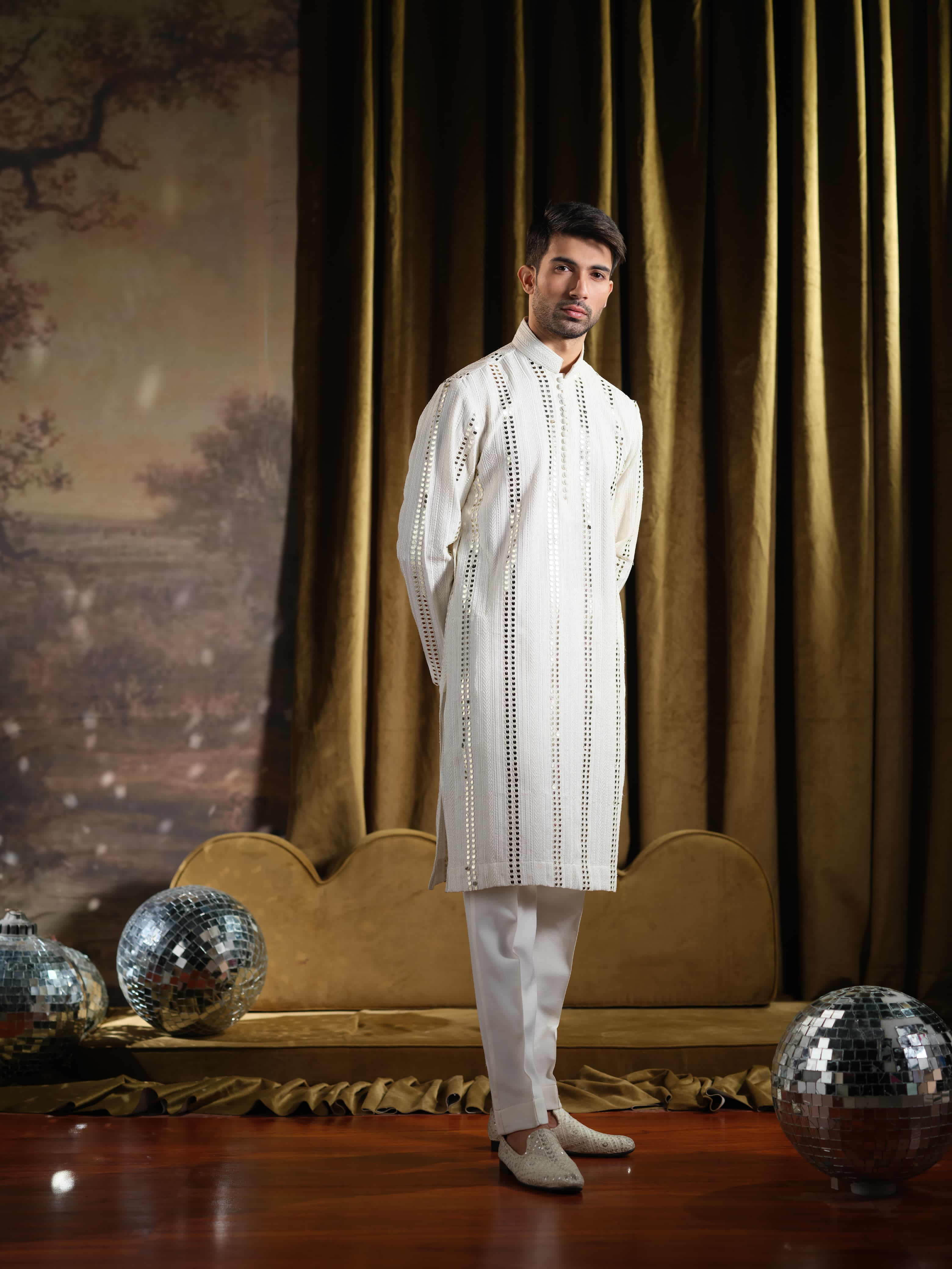 MUSARRAT - OFF WHITE EMBROIDERED KURTA PAJAMA